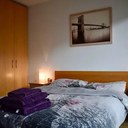 Bright 2 Bedrooms Near The 3 Arena Apartment Dublin