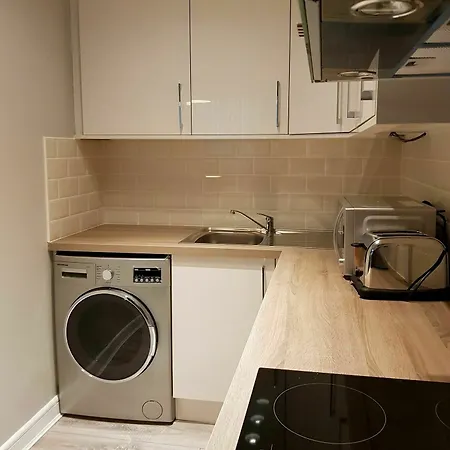 Bright 2 Bedrooms Near The 3 Arena * Dublin